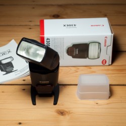 Canon Speedlite 430 EX Canon Speedlite 430 EX